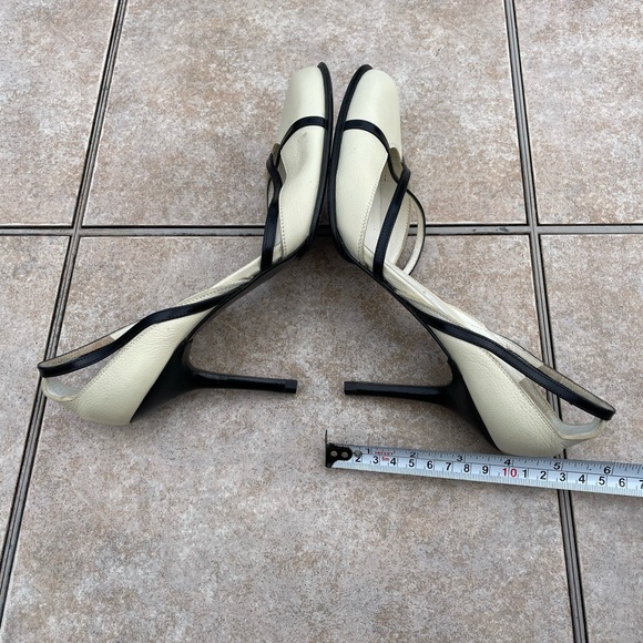 Narcisco Rodriguez White & Black Heels - Picture 13 of 13